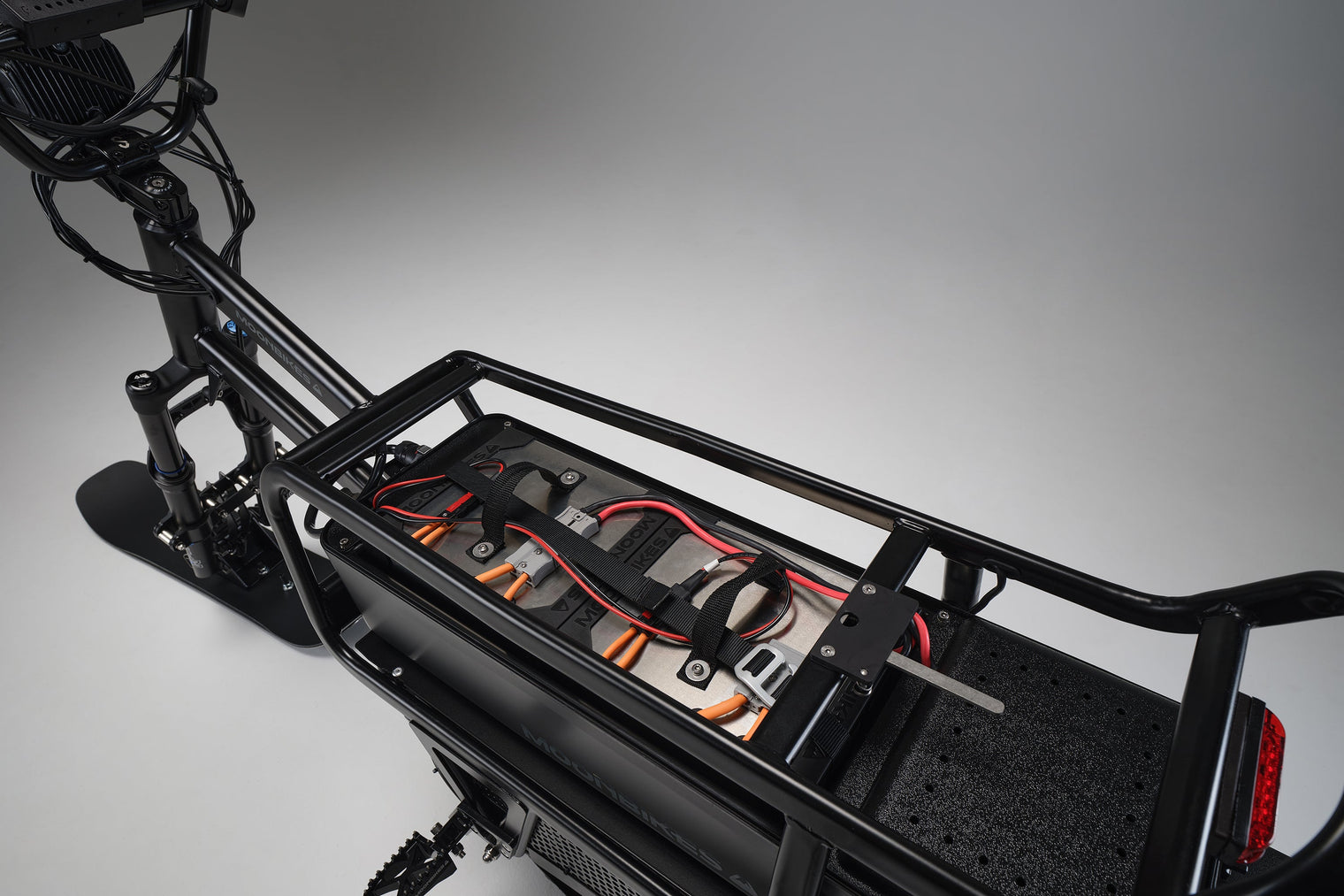 Embracing the Chill: How MoonBikes’ Batteries Thrive in Cold
