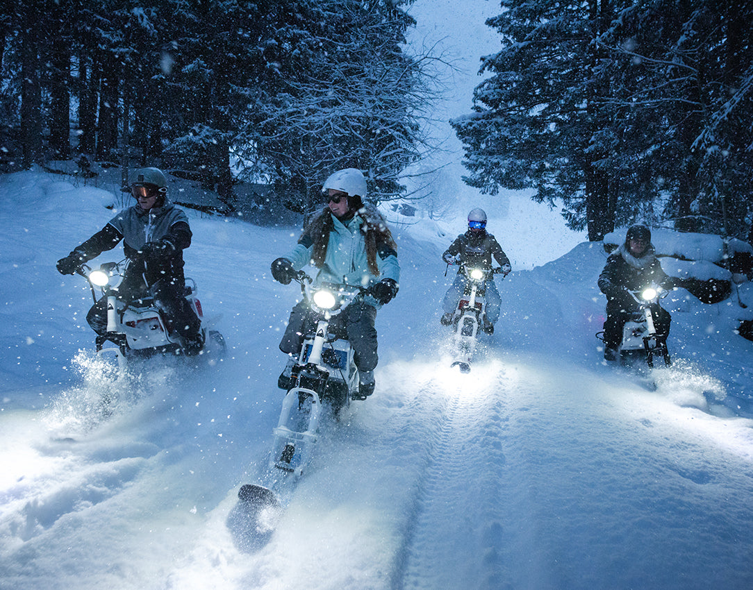 zero-emission snowbike in winter, ultralight snowmobile in winter, sun winter vehicle, best electric snowbike